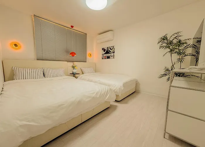 1-minute Mangwon Station,hongik Univ Station, For 5, Mangwon Market, Family-friendly Appartement Seoel