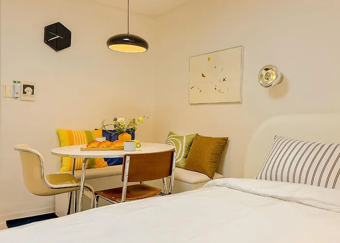 Appartement 1-minute Mangwon Station,hongik Univ Station, For 5, Mangwon Market, Family-friendly