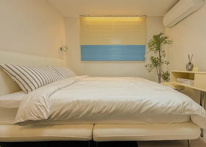1-minute Mangwon Station,hongik Univ Station, For 5, Mangwon Market, Family-friendly Appartement Seoel