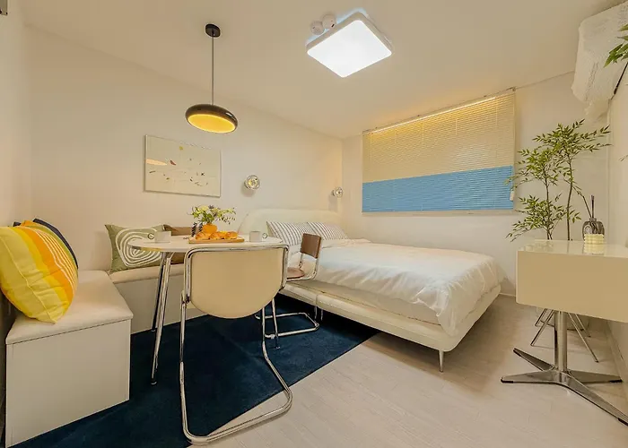 Appartement 1-minute Mangwon Station,hongik Univ Station, For 5, Mangwon Market, Family-friendly