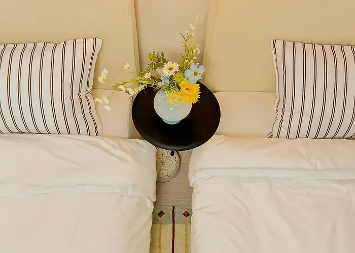 Appartement 1-minute Mangwon Station,hongik Univ Station, For 5, Mangwon Market, Family-friendly *